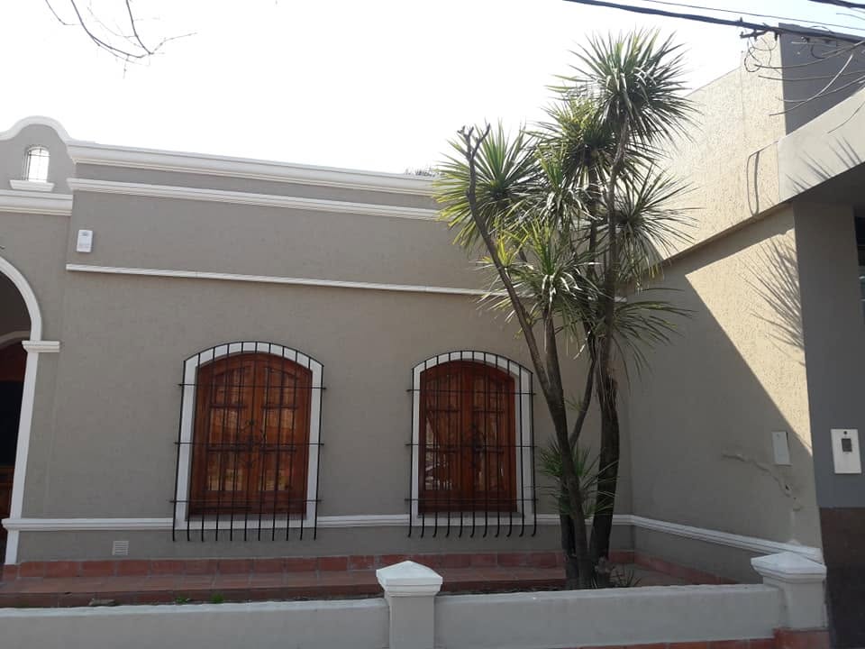 Otra vista de la casa residencial renovada en Villa Cañas